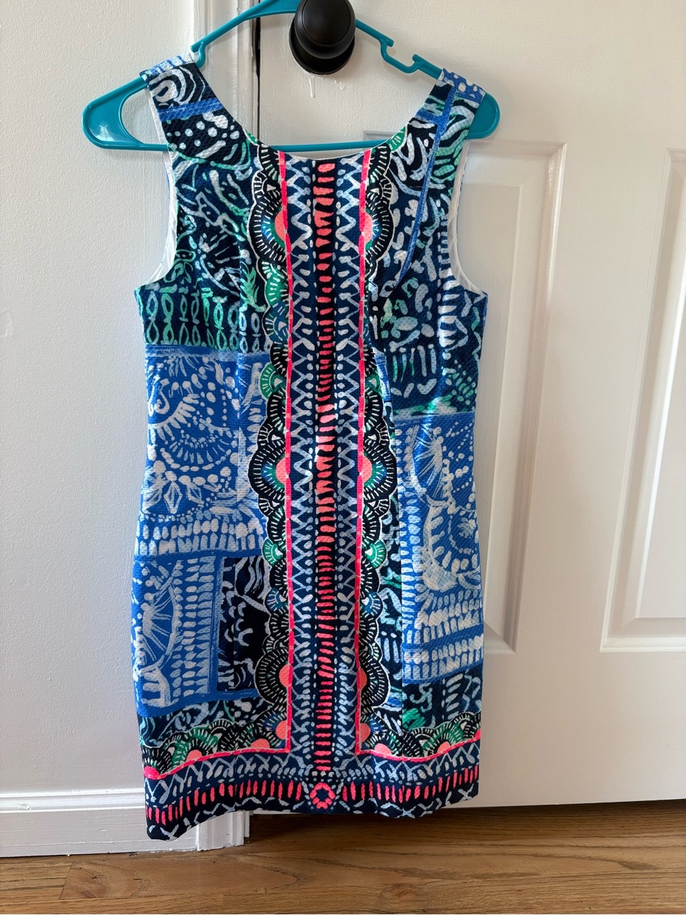 Lilly Pulitzer Blue Patterned Sleeveless Shift Dress with Pink Trim